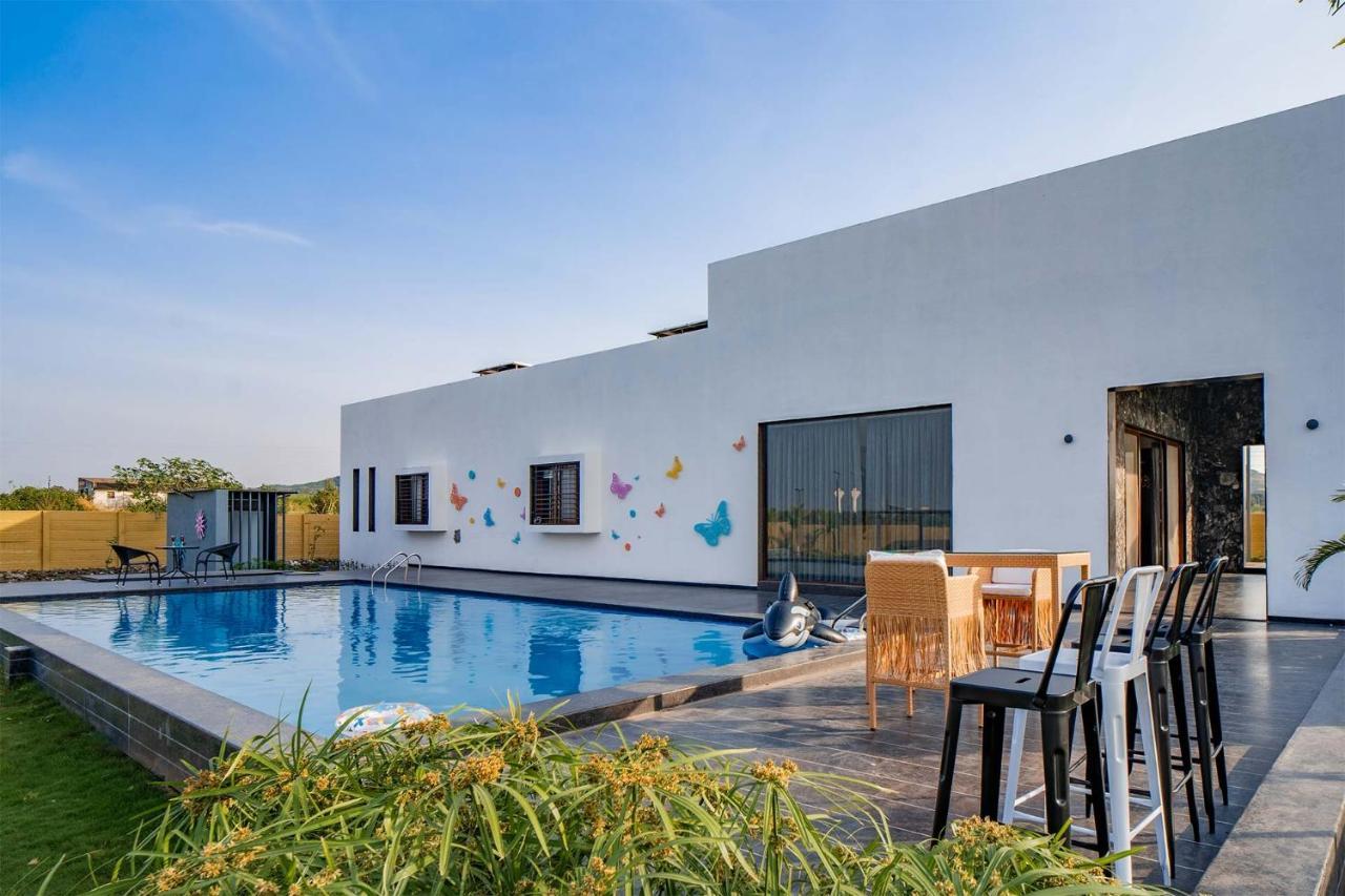 Stayvista'S Le Bon Horizon - Hillside Elegance With Chic Interiors, Poolside Serenity & Picturesque Gazebo - Proximity To Sula นาสิก ภายนอก รูปภาพ